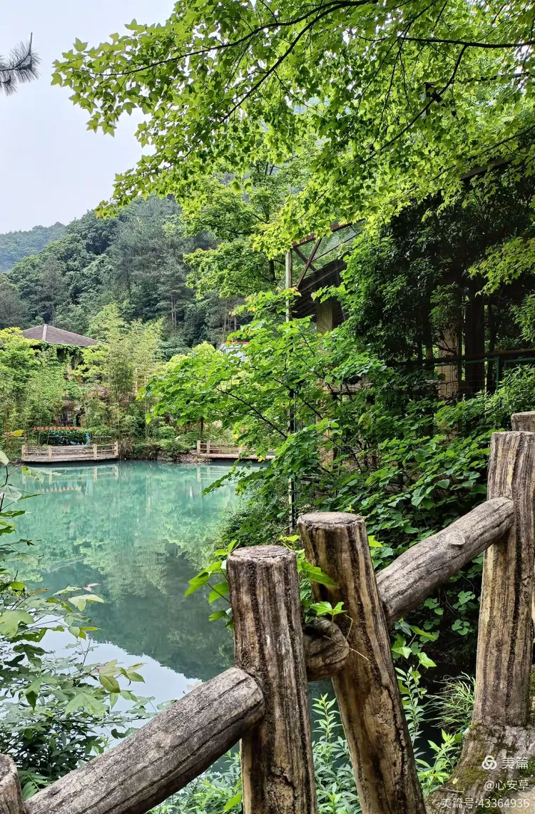 "五一"攀游虎踞峡